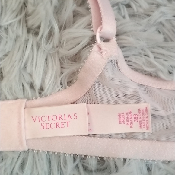 EUC Victoria's Secret Size 36B Dream Angels Embellished Push-up Bra 💕 - Picture 9 of 10